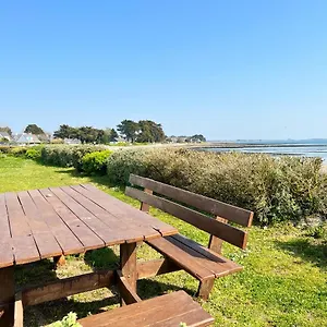 De 2 A A 100 M De La Avec Vue Sur La Jardin Clos Et Wifi Sarzeau